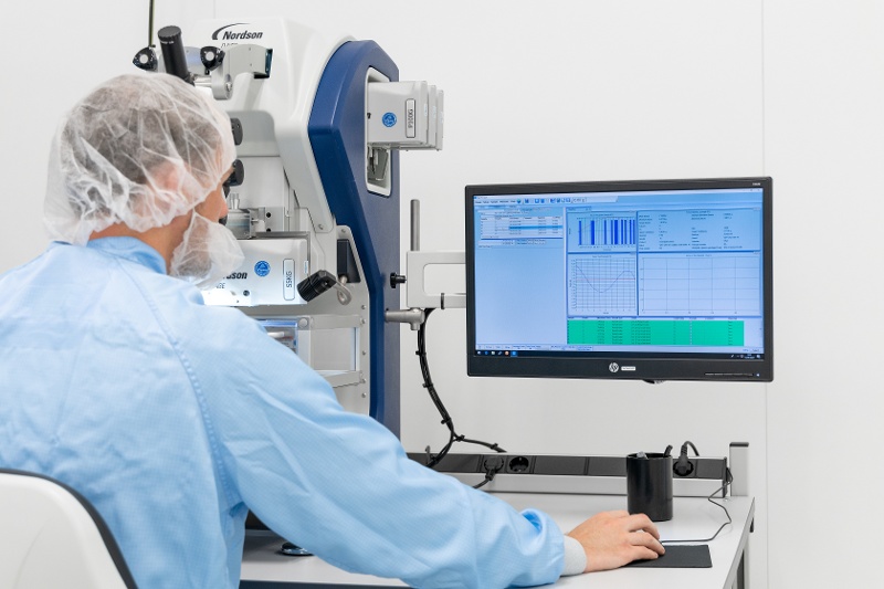 PhotonFirst cleanroom image PhotonFirst cleanroom image