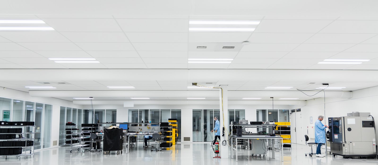 Cleanroom PhotonFirst Cleanroom PhotonFirst